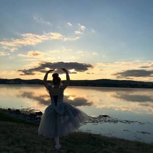 Meet your Posher, April